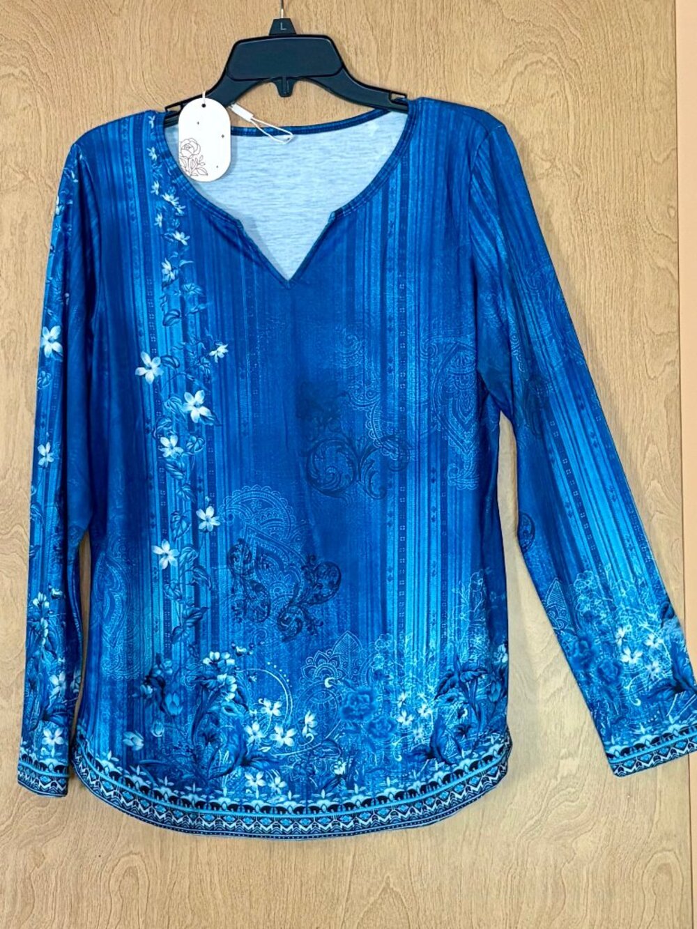 NWT polyester knit tuinic top